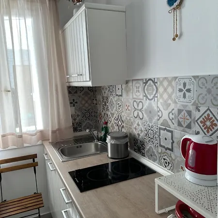 Nick's 2 Apartment *